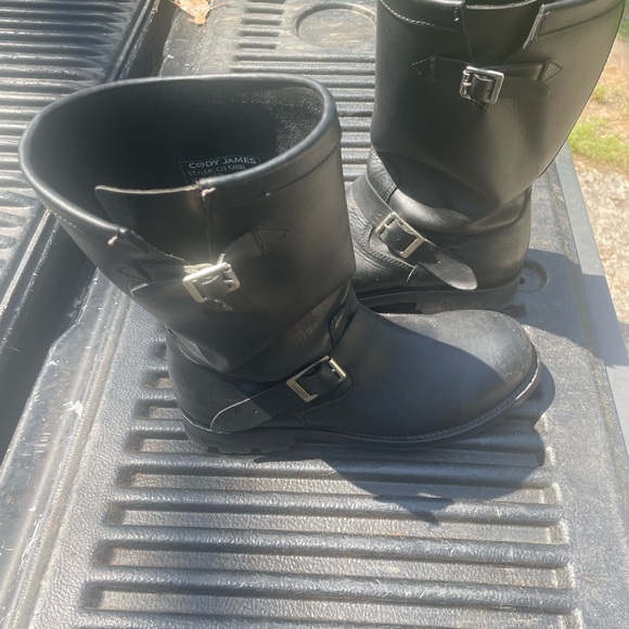 CodyJames engineer boots black, leather size 12 D soft toe very good condition… - Picture 5 of 7